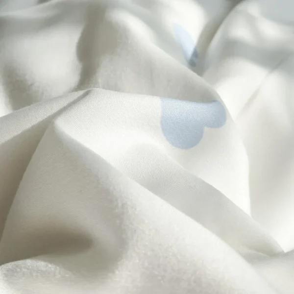 S9b4371fd7304417d90179319054131afB.webp Ins Blue Love Heart Bedding Set Soft Bed Flat Sheet Pillowcase Women Girls Duvet Cover Twin Full Queen Size Home Textiles