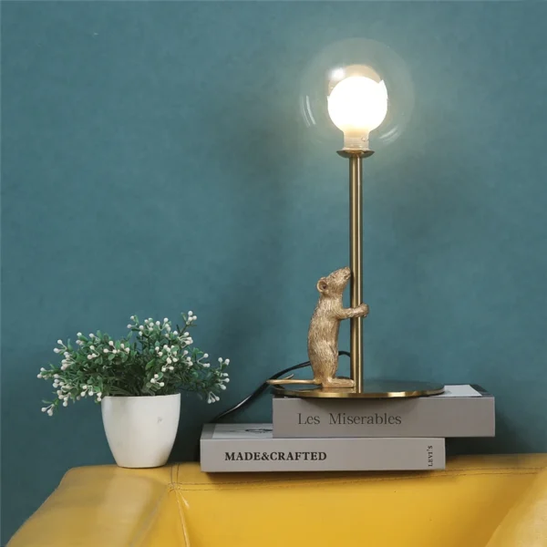 Modern Decorative Floor Lamps Resin Animal Stand Lamps LED Desk Lights Mouse Table Lamps Home Decor Desk Lamp Lighting Fixtures